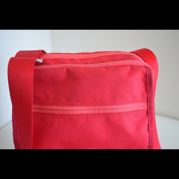 Eddie Bauer cross body bag - Picture 6 of 8